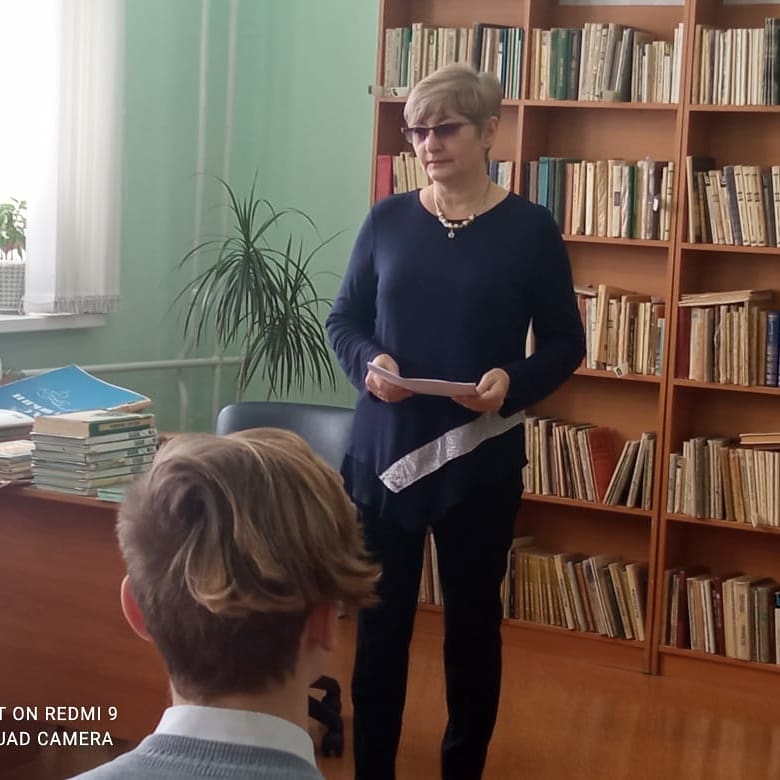 библиотека МБОУ СОШ с.Луговокое