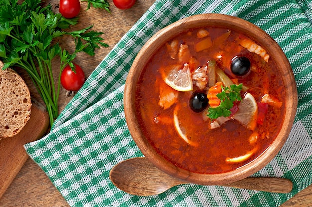 Питание учащимся льготной категории.